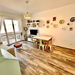 Malu Apartment, Wifi, Private Parking And Garden In Centre Apartmán Sirolo