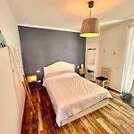 Apartmán Malu Apartment, Wifi, Private Parking And Garden In Centre