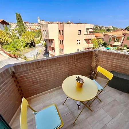 Lägenhet Malu Apartment, Wifi, Private Parking And Garden In Centre *