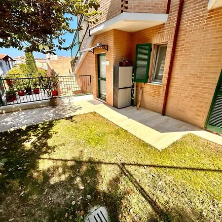 Lägenhet Malu Apartment, Wifi, Private Parking And Garden In Centre Sirolo