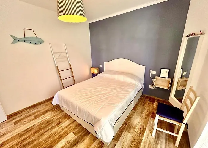 Malu Apartment, Wifi, Private Parking And Garden In Centre *