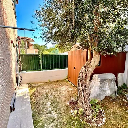 Malu Apartment, Wifi, Private Parking And Garden In Centre *